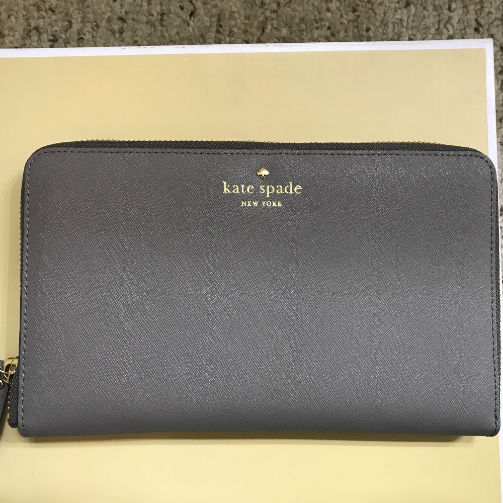 Kate Spade Travel Wallet Cliff Grey